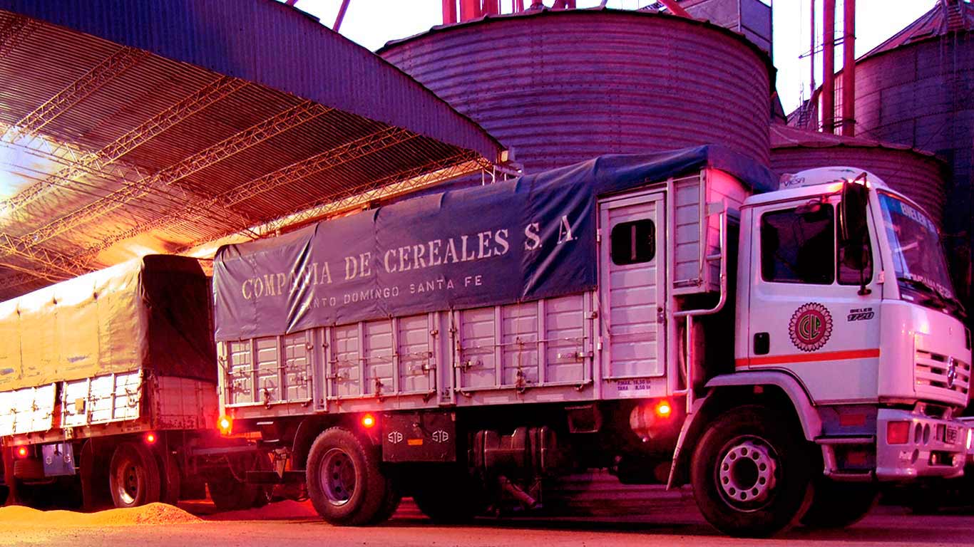 Silo para guardado de cereales Compania de Cereales La Pelada